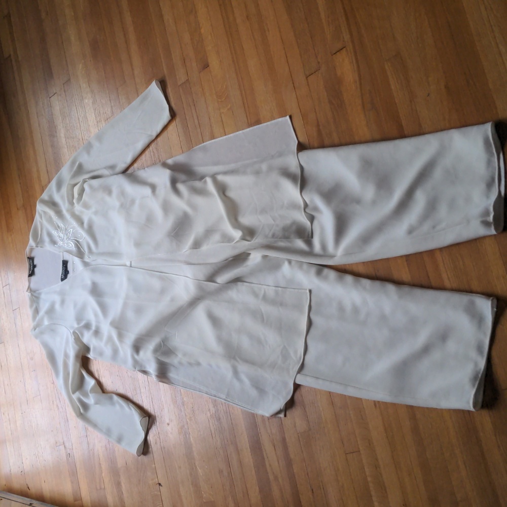 Mother Of The Bride Set In Ivory Size 12